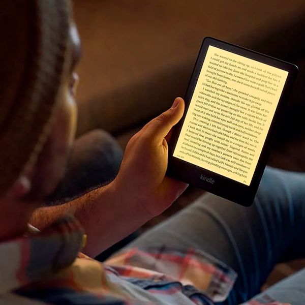Comprá Libro Electrónico  Kindle Paperwhite 6 8 GB 10° Gen Wifi -  Negro - Envios a todo el Paraguay