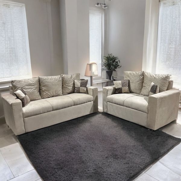 SOFA DEYMAR GOLD 3+2 LUGARES BEIGE + 4 ALMOHADAS