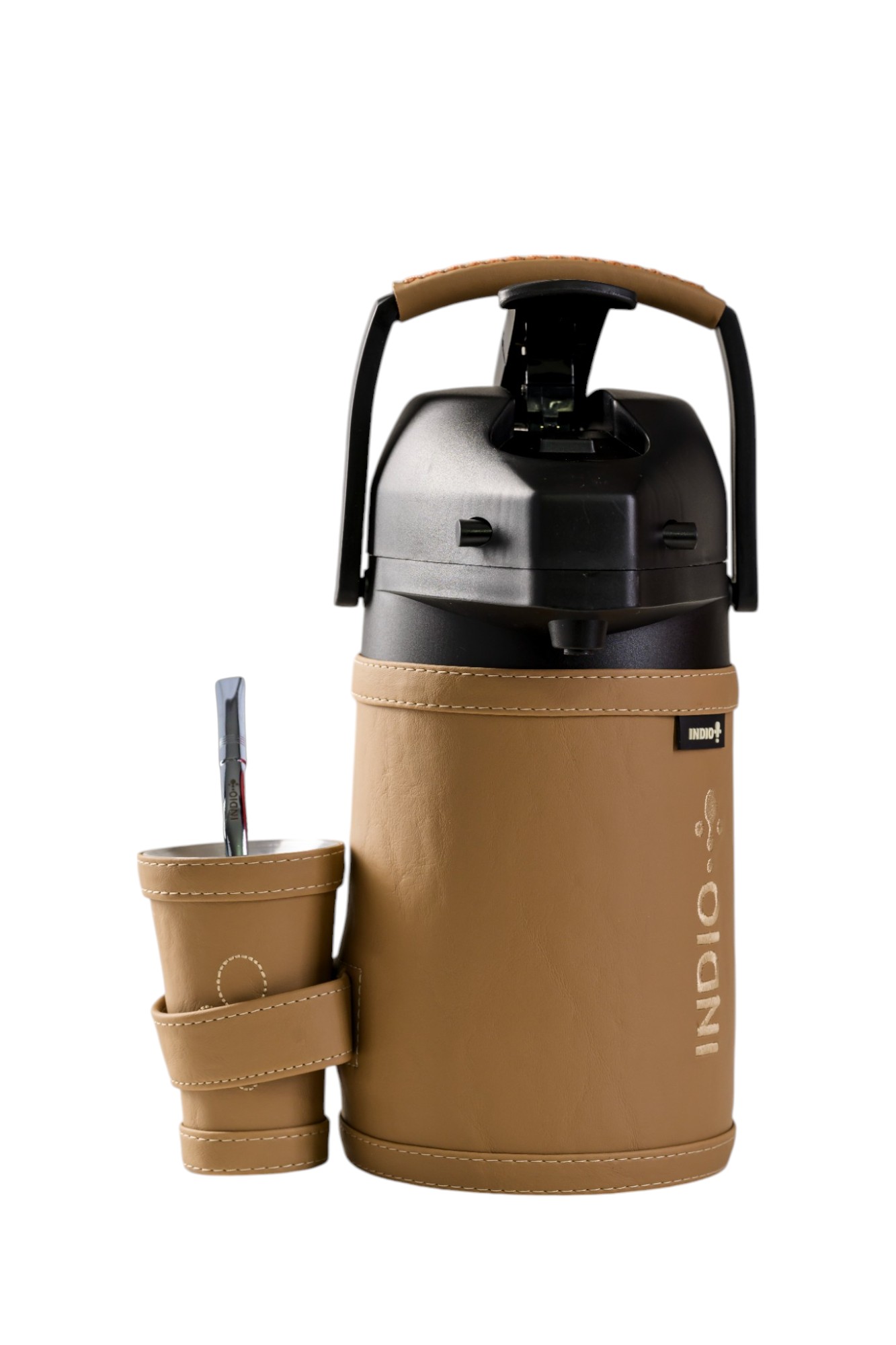 TERMO TERERE INDIO 1.9 LT FORRADO EN SIMIL CUERO PREMIUM MARRON SUELA